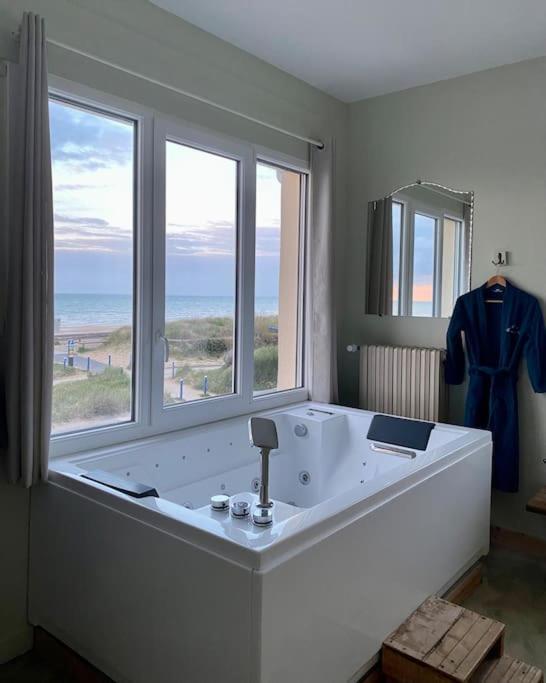 Spa Privatif Face Mer Riva Romantic & Spa Ouistreham Exteriör bild